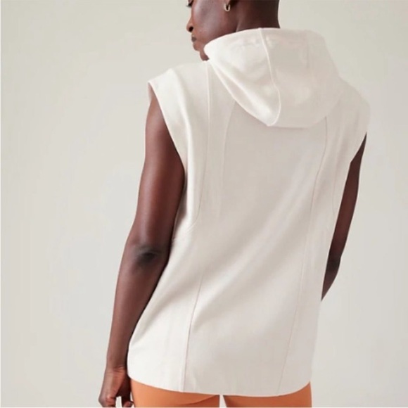 NEW ATHLETA Sundown Sweatshirt Hoodie Tank in Magnolia White Size Medium NWT - Picture 3 of 15